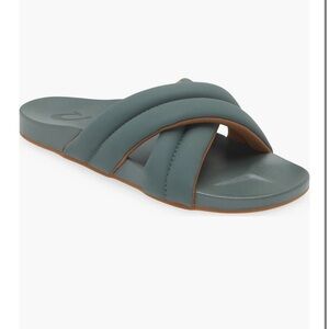 OluKai Women's Hila Water Resistant Slide Sandal size 8 in Star Pine